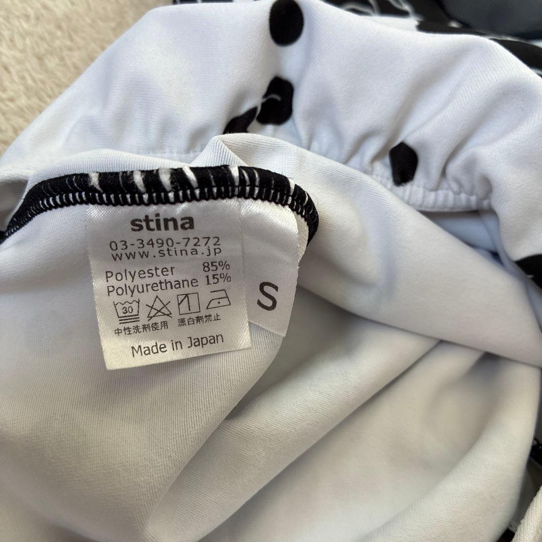 美品　Stina S レオタード