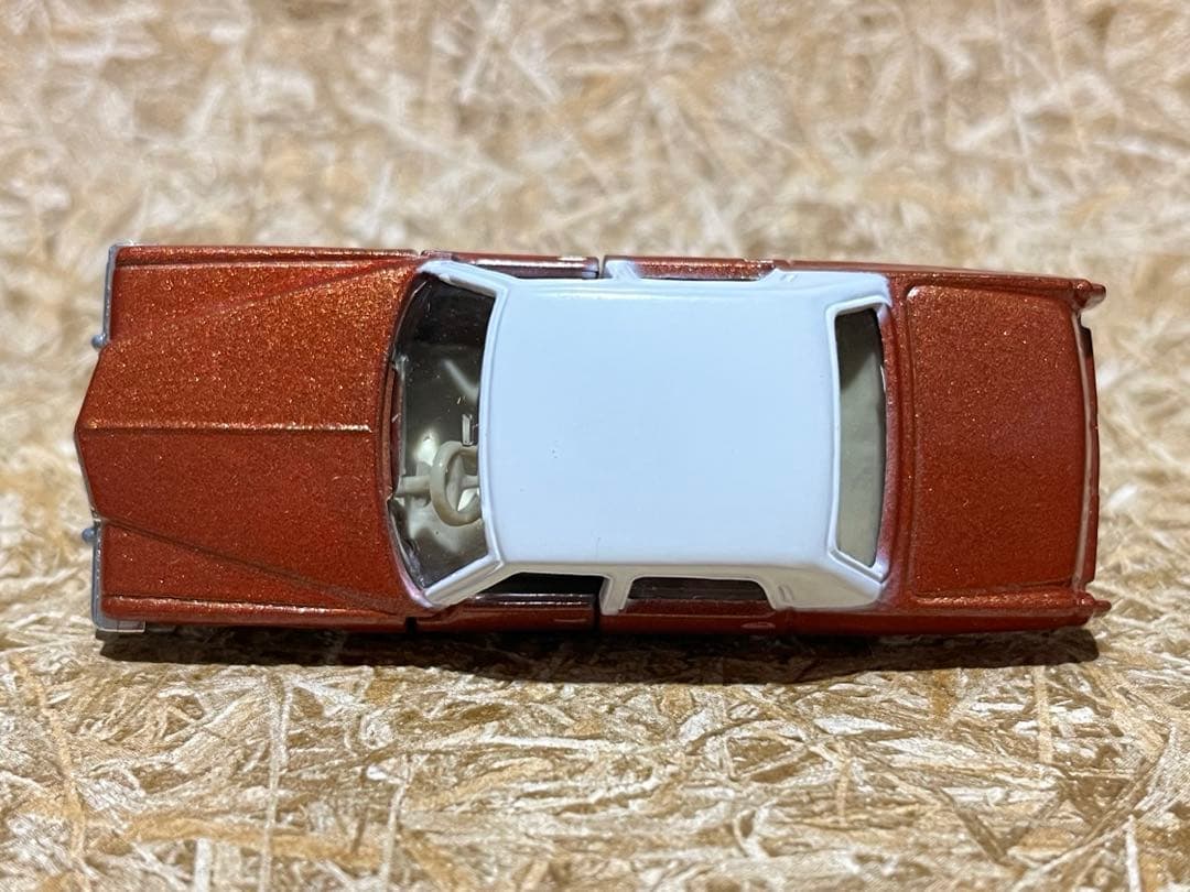 トミカ 日本製 青箱 F2-1 キャデラック フリートウッド ブローアム