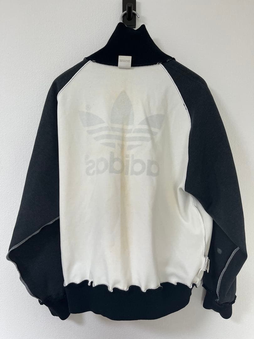 adidas トラックジャケット　サイズ/Ｌ　カラー/ブラック・ホワイト