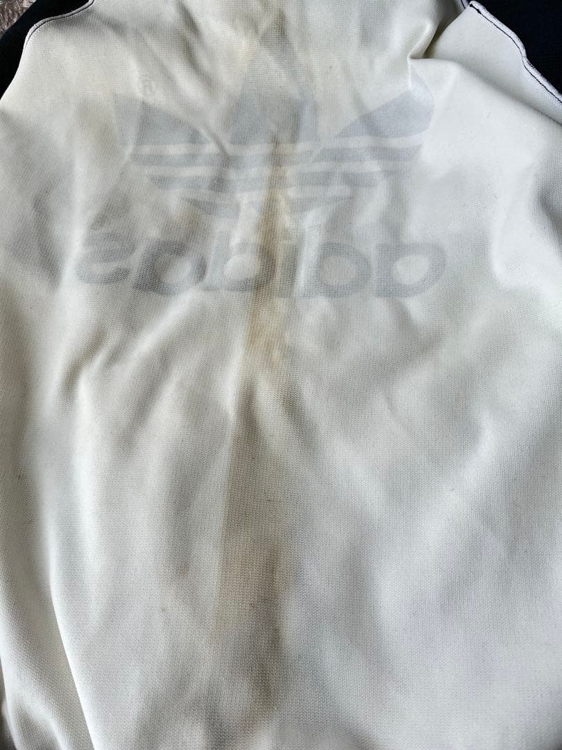 adidas トラックジャケット　サイズ/Ｌ　カラー/ブラック・ホワイト