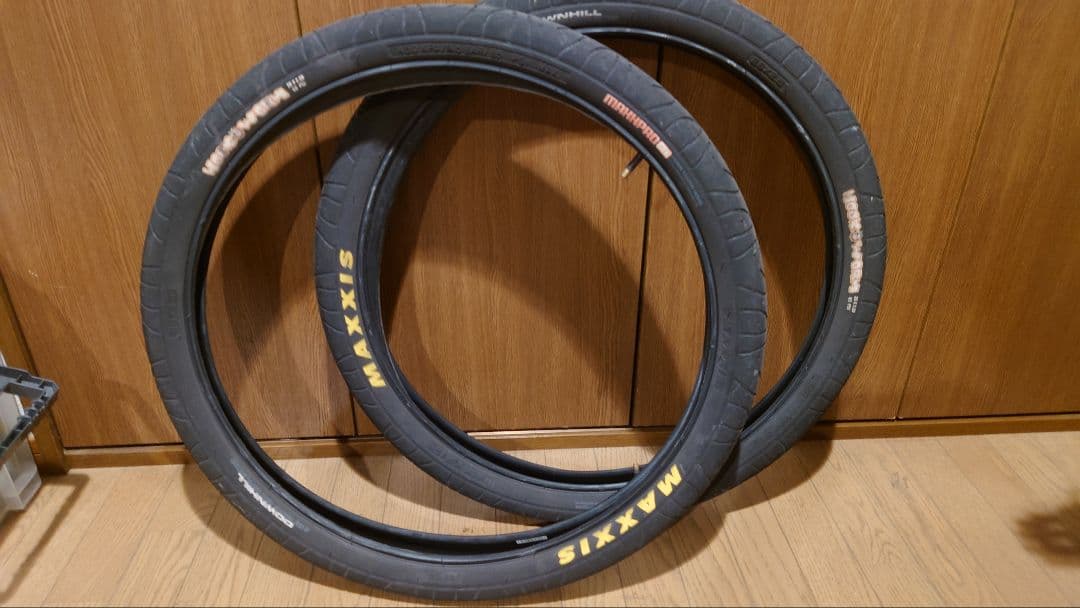 MAXXIS Hookwormフックワーム26x2.5