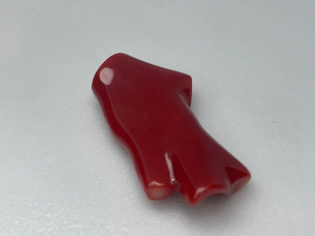 【最高級】【希少】血赤珊瑚　枝　裸石　※匿名発送