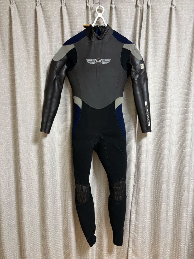 RUSH(ラッシュ)5×3mm セミドライ メンズLサイズ