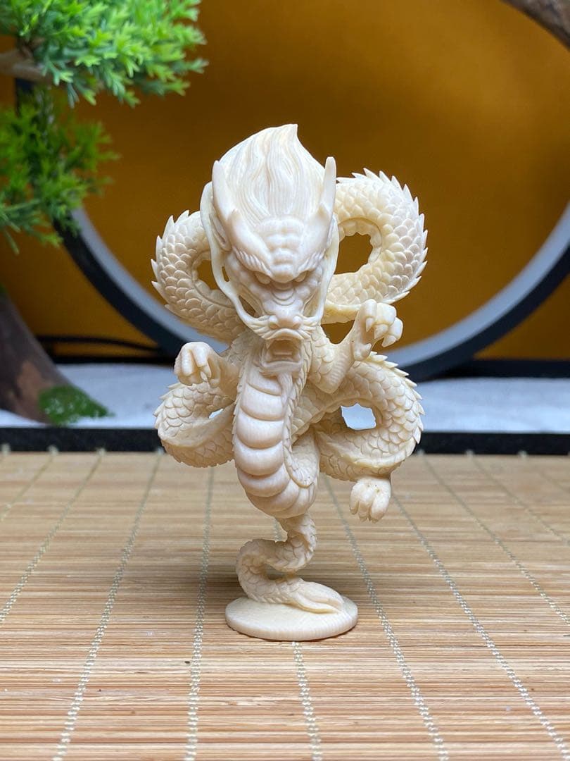 天然マンモス牙美しい手作り彫刻　至尊神龍　置物