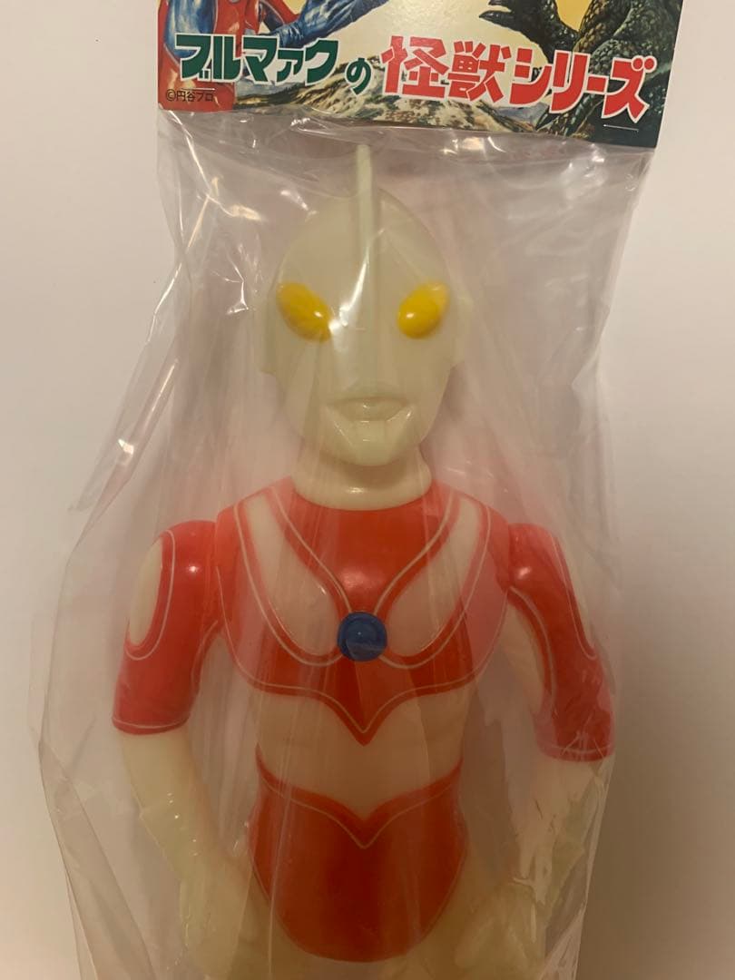 ブルマァク G帰ってきたウルトラマン（蓄光）フィギュア王限定カラー