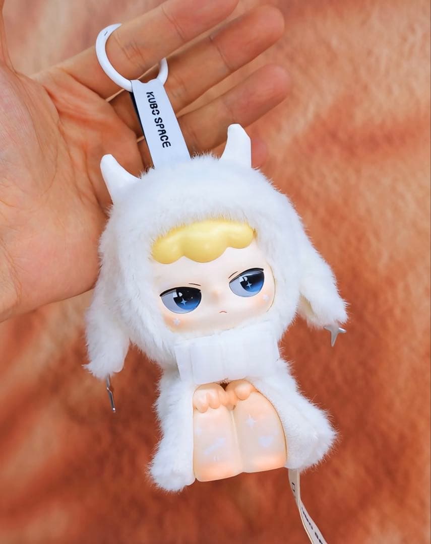 POPMART KUBO Shine ぬいぐるみペンダント