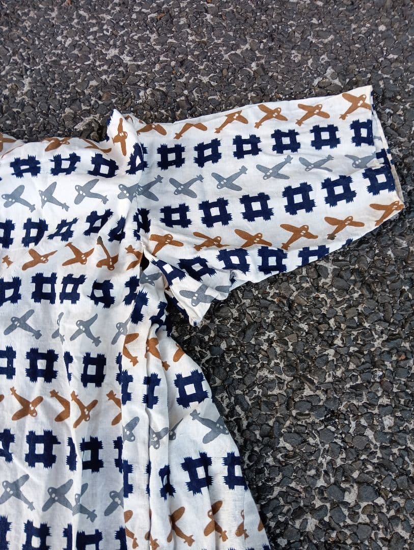 戦闘機柄　着物　子供服　古布　　戦前　戦争　　戦時資料　飛行機