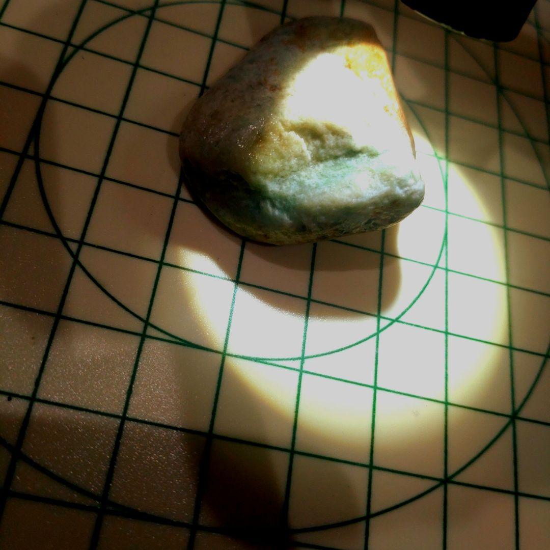 糸魚川翡翠原石パワーストーン