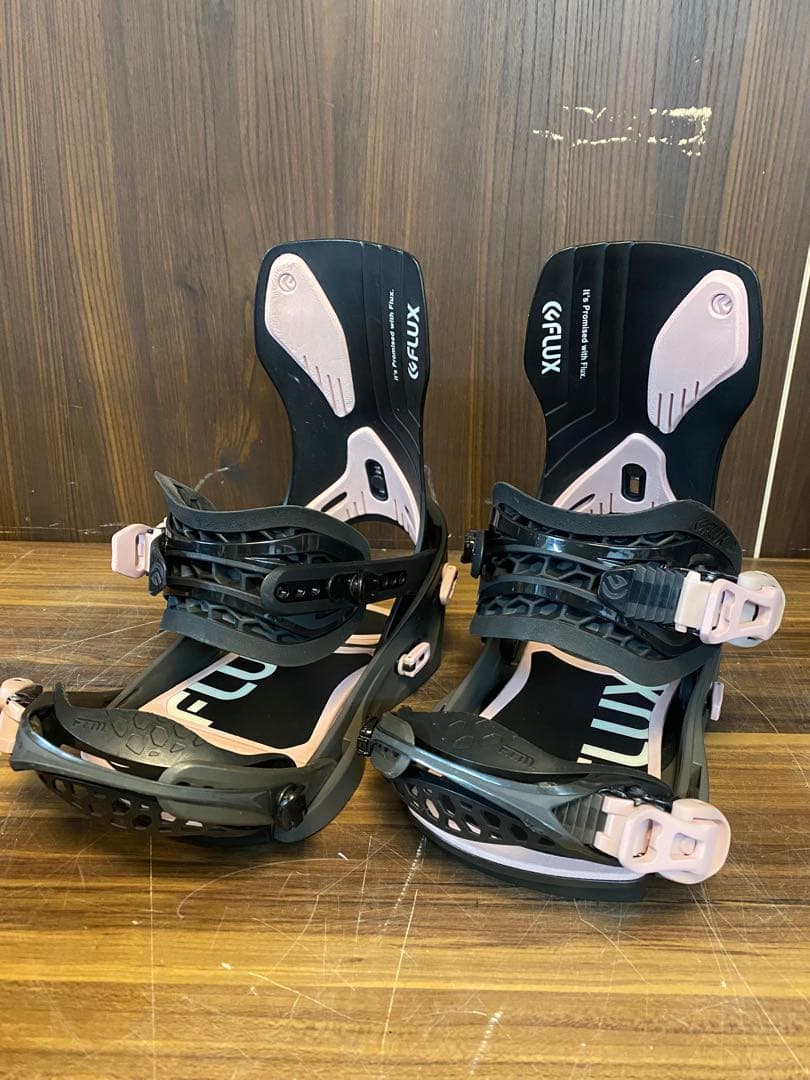 K*a様 Q3130 FLUX ビンディング　スノーボード　carmate XS
