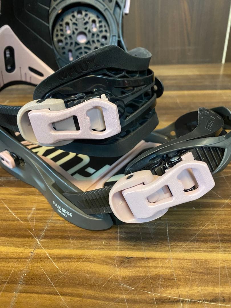 K*a様 Q3130 FLUX ビンディング　スノーボード　carmate XS