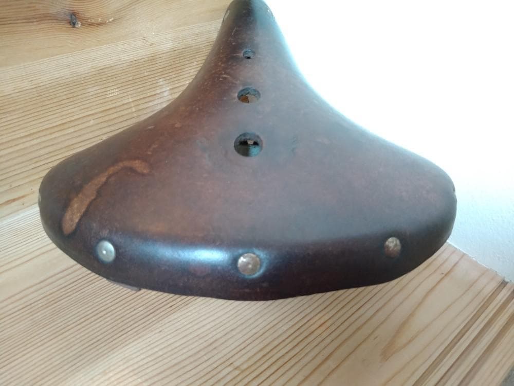 長期保管品★HENRI GAUTHIER　アンリ・ゴーチェ　革サドル