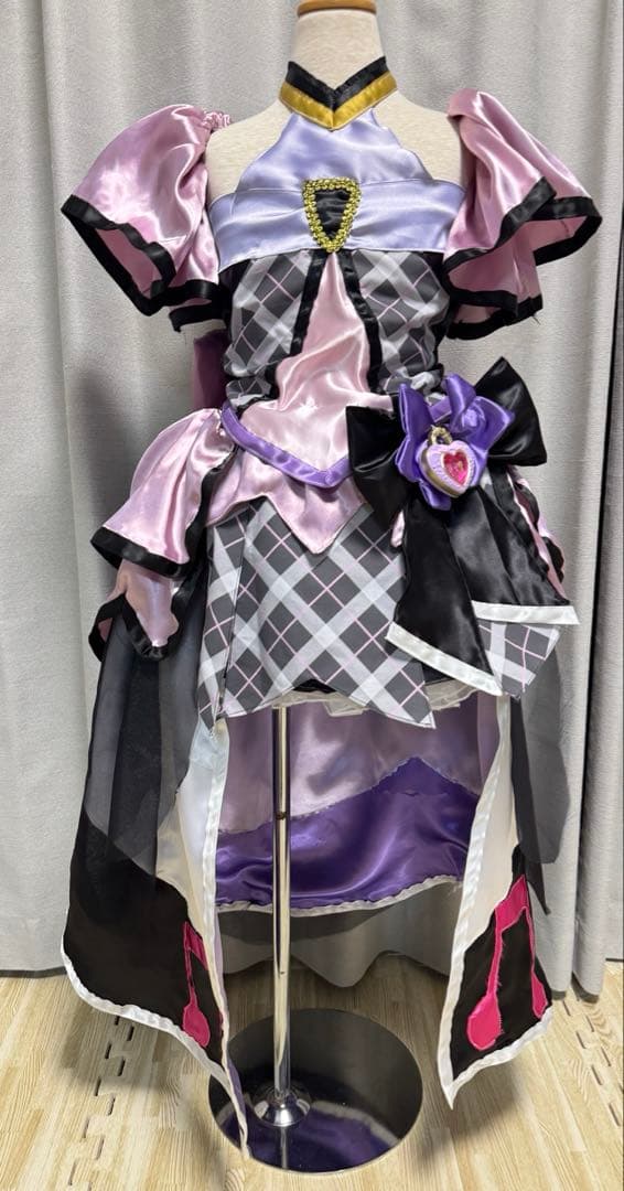 キミとアイドルプリキュア　キュアキッス衣装