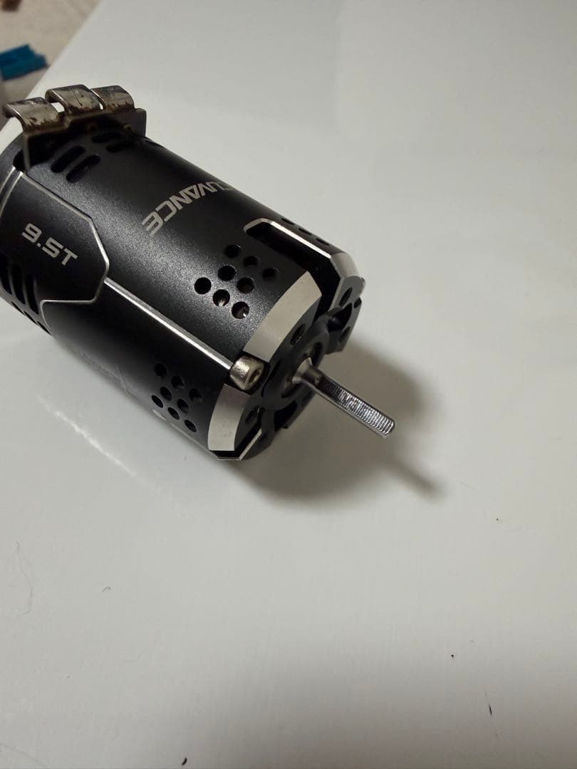 ACUVANCE Luxon AGILE 9.5T ブラシレスモーター