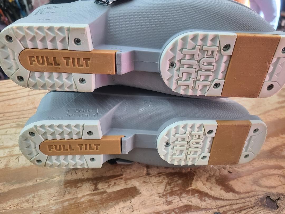 スキー FULL TILT TOM WALLISCH PRO 27.5cm