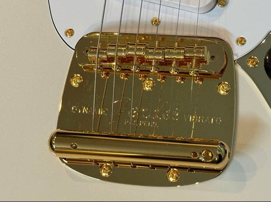 Fender 60s Mustang 2025年限定モデル ゴールドパーツ