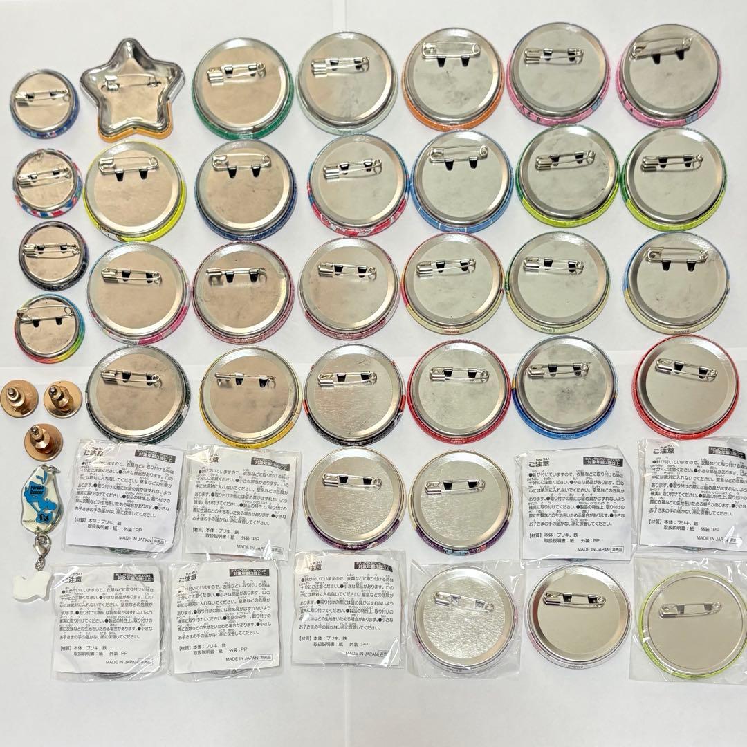 【週末限定価格】キッザニア缶バッジ40個&ピンバッジ3個＆キーホルダー１個セット