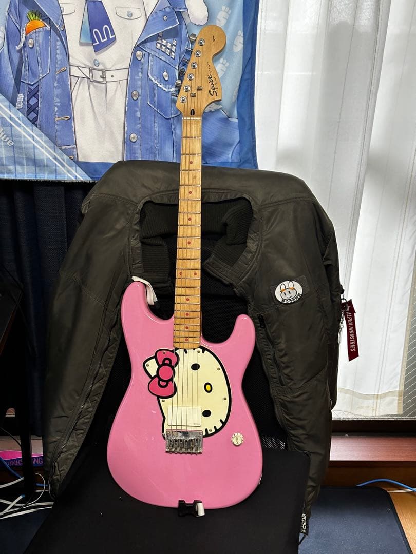 Squier Hello Kitty エレキギター ピンク
