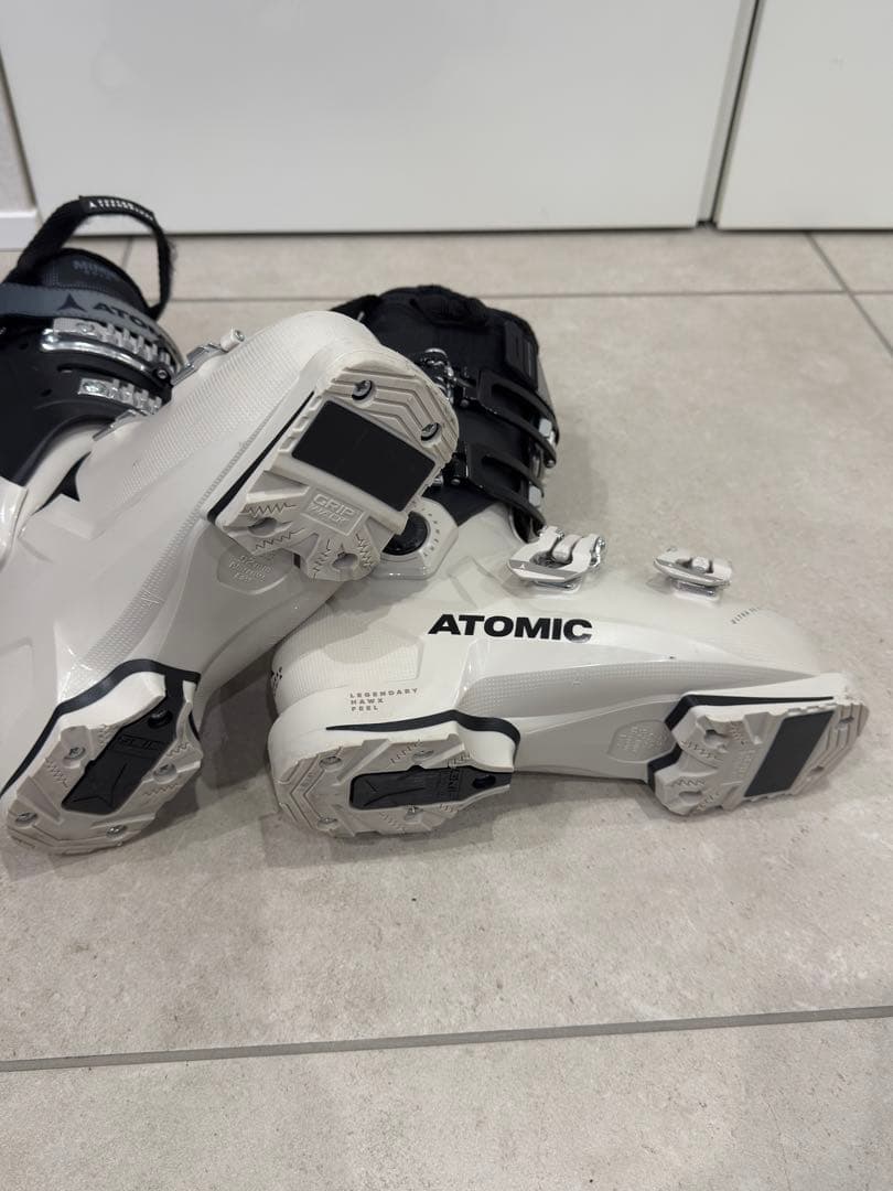 ATOMIC HAWX ULTRA 95s 23-23.5レディーススキーブーツ