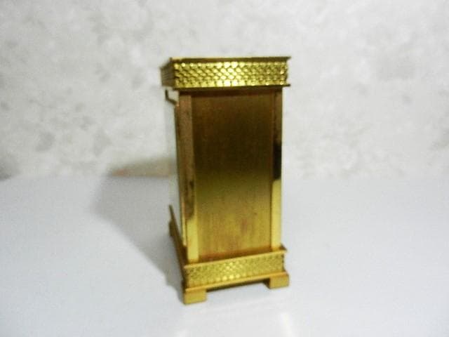 「ＬＵＸＯＲ」ブランドスイス製ねじ巻き置時計（年代不明、定時と３０分に時報）