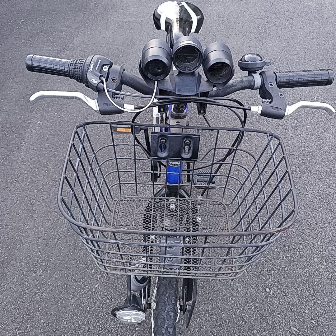 自転車　小学生　22インチ　6段変速　ヘルメット付き