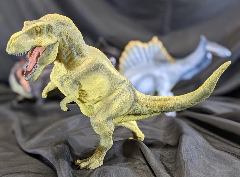 恐竜一番くじＡ賞・ラストワン賞スピノサウルス＆Ｂ賞ティラノサウルス３体セット