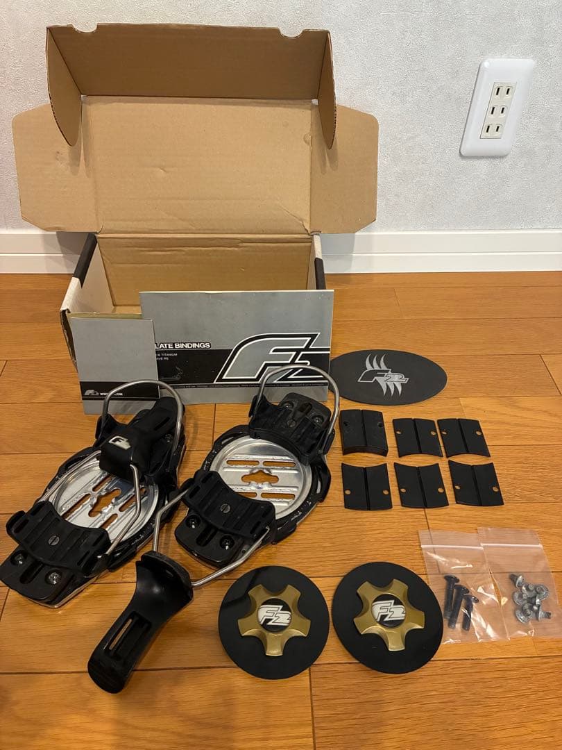 呼*子様 F2 Race Titanium アルペン用プレートビンディング　Mサ