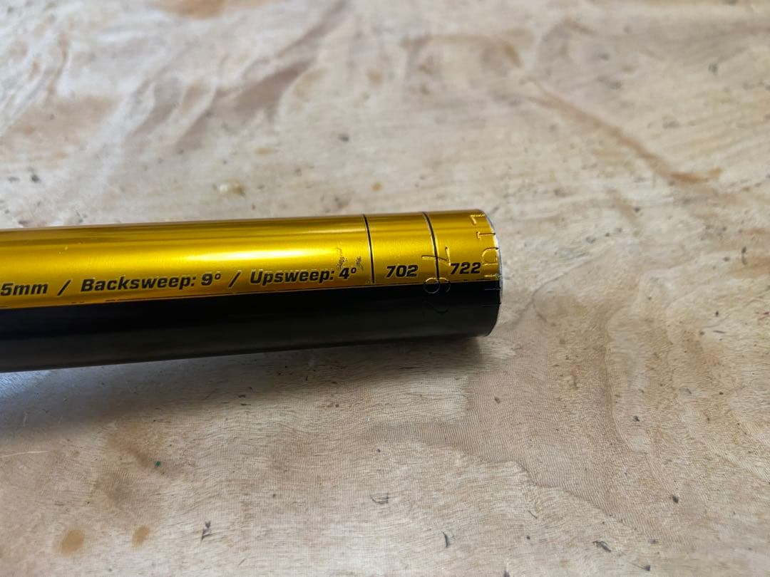 thomson x4 ステム　ns bikes ハンドルバー　ブラック　ゴールド