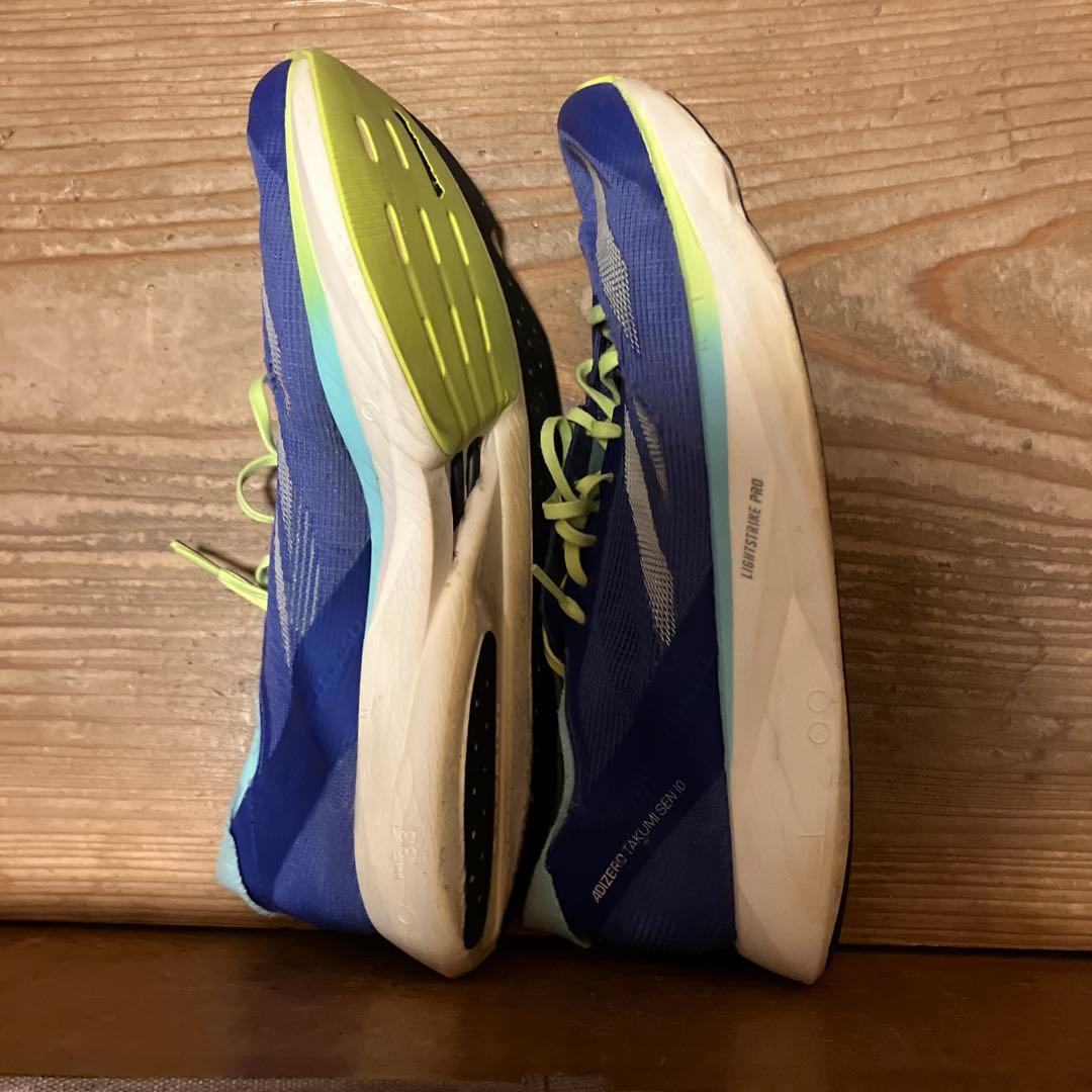 アディゼロタクミセン10