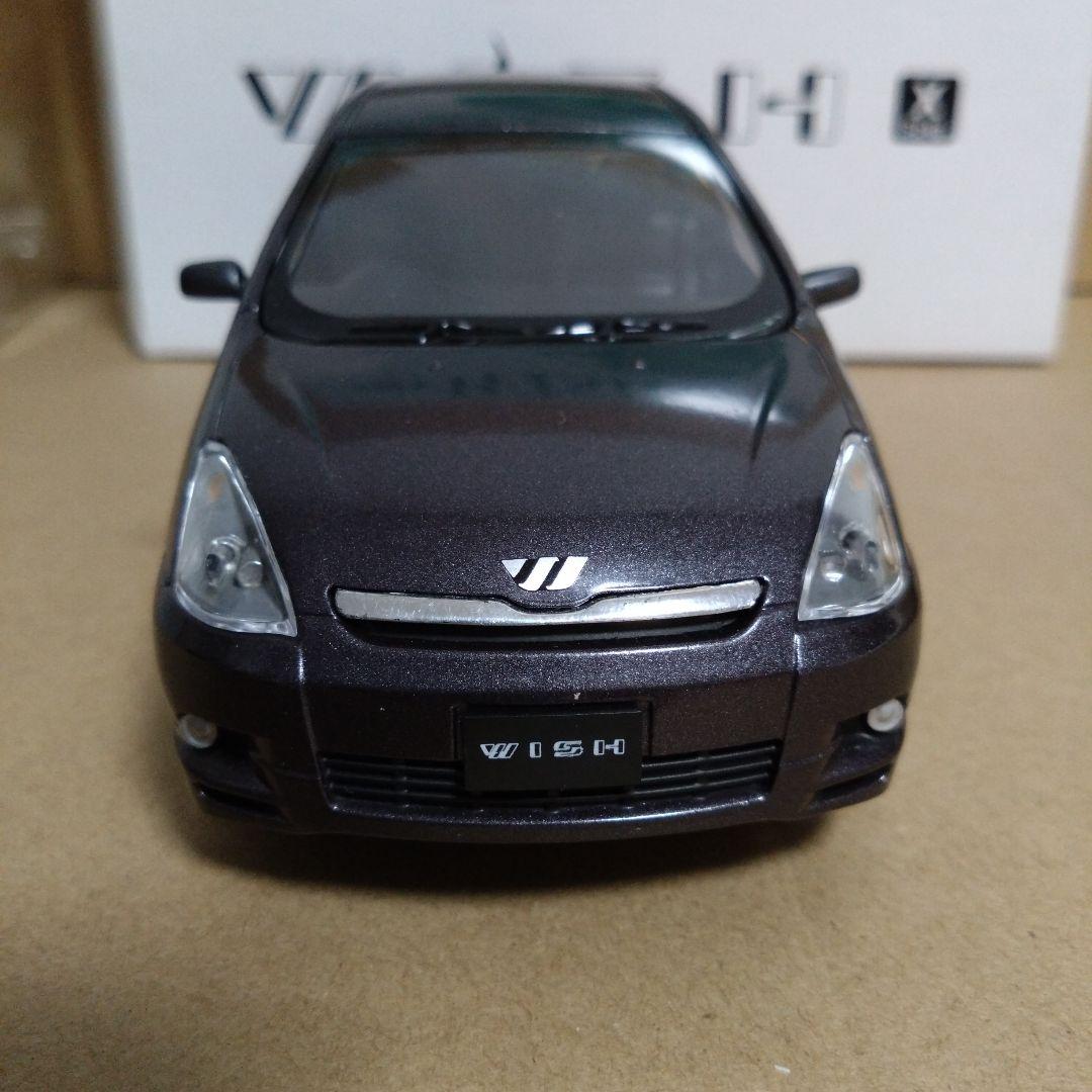 トヨタ　ウィッシュ　カラーサンプル　ミニカー　1/24　非売品　WISH