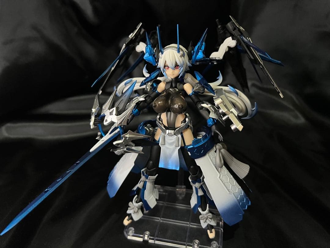 メガミデバイス 【皇巫 スサノヲ レガリア】 美プラ 完成品 塗装品