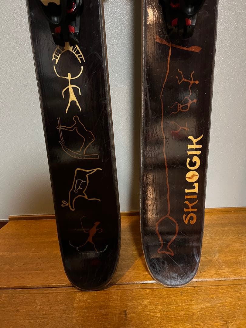 スキー板　SKI LOGIC Howitzer 176cm