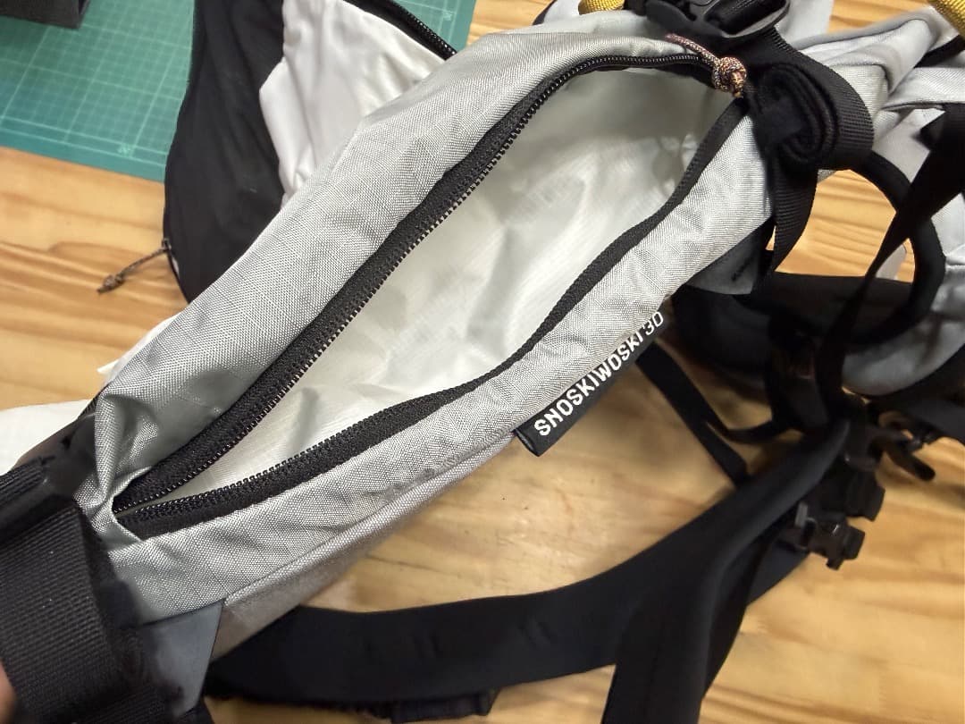 ＜美品＞MountainHardwear 軽量バックカントリー向けザック