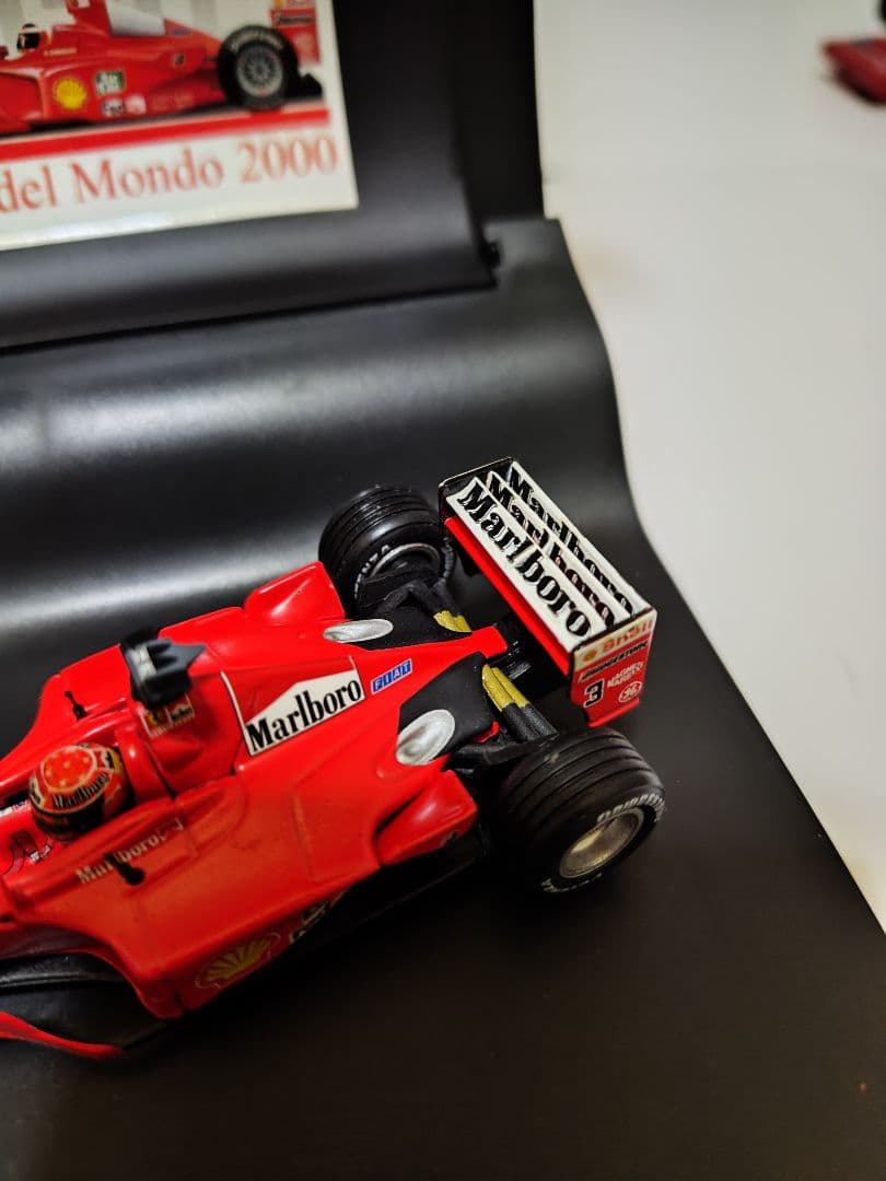 ミハエル・シューマッハ　1/43フェラーリF1−2000