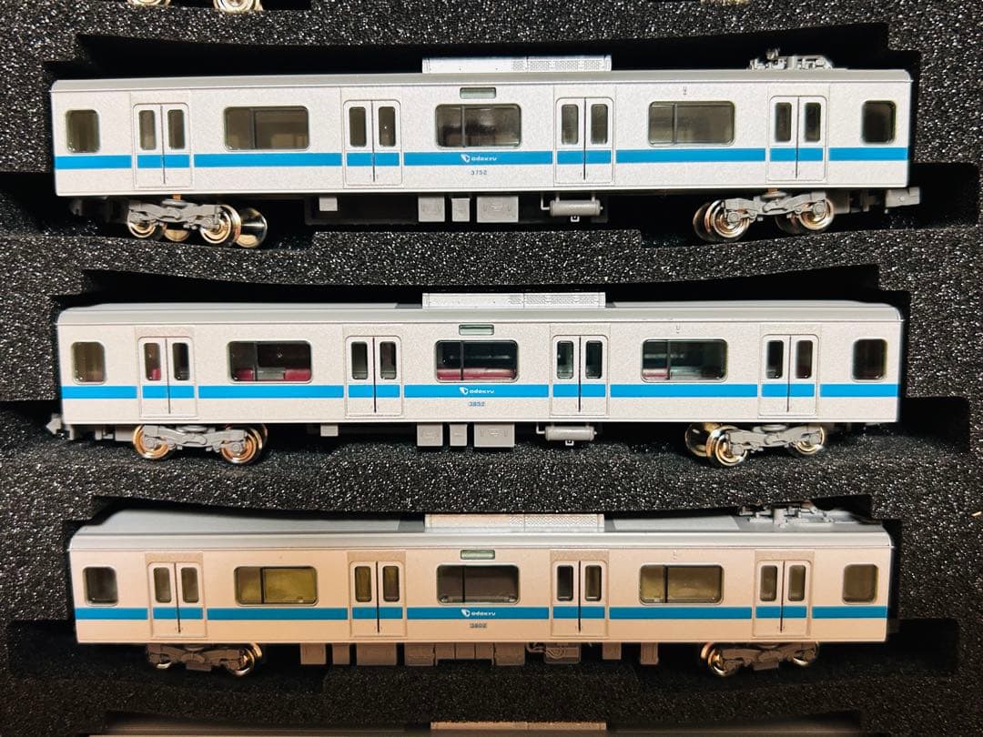 小田急3000形3652編成ロイヤルブルー帯8両セット動力付き