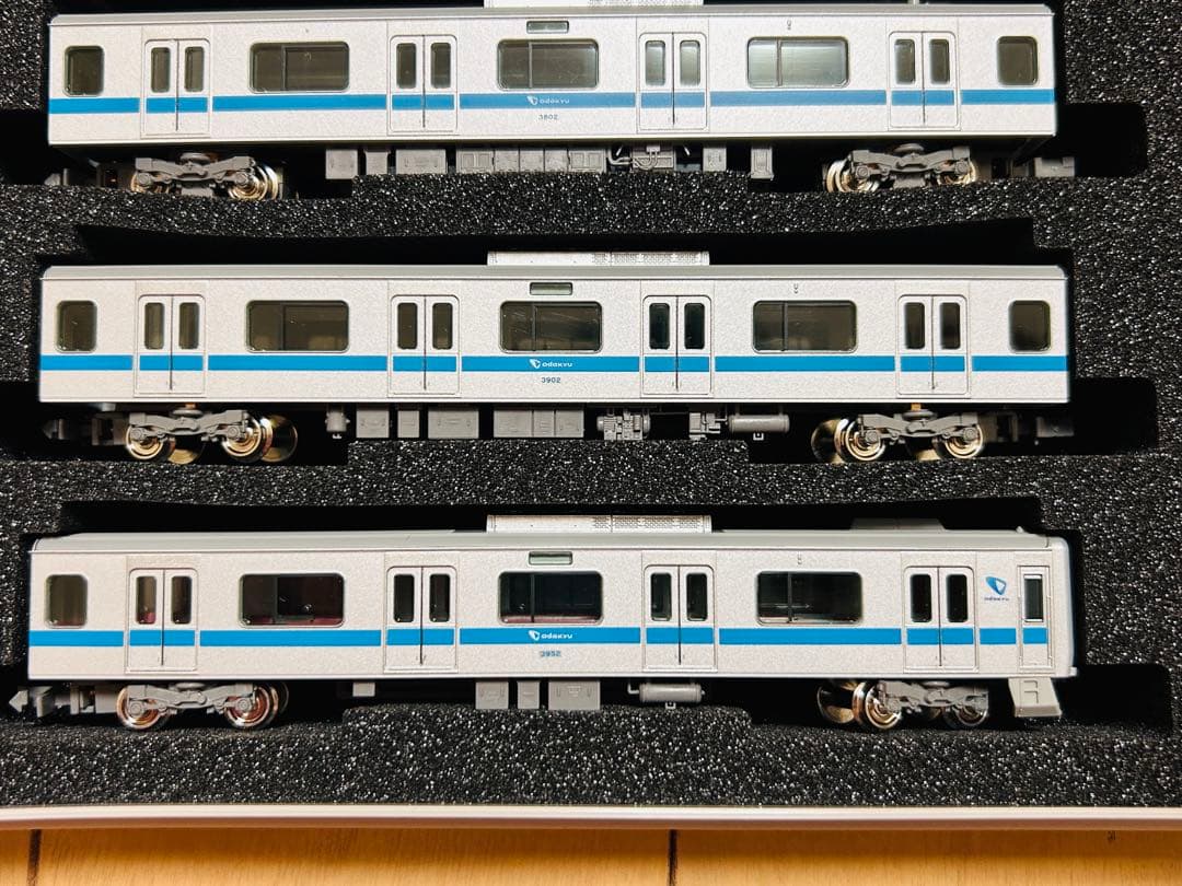 小田急3000形3652編成ロイヤルブルー帯8両セット動力付き