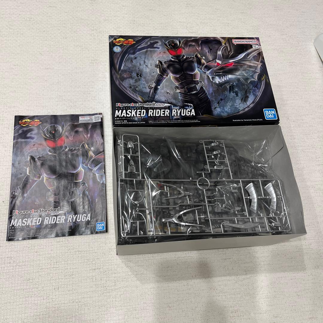 仮面ライダーリュウガ　プラモデル