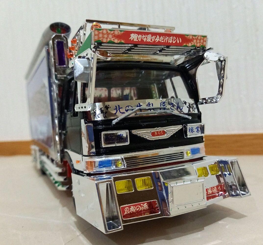 アオシマ1/32スケール　デコトラプラモデル完成品　日野レンジャー