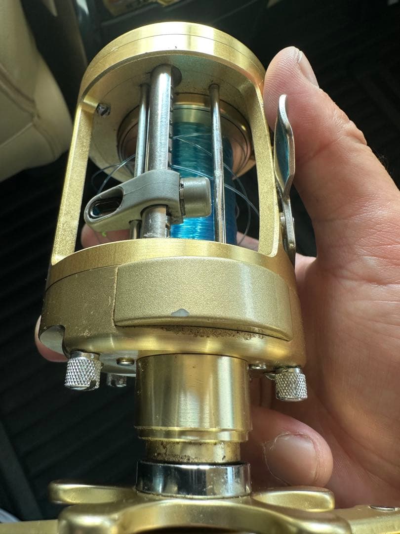 SHIMANO CALCUTTA 700 ベイトリール