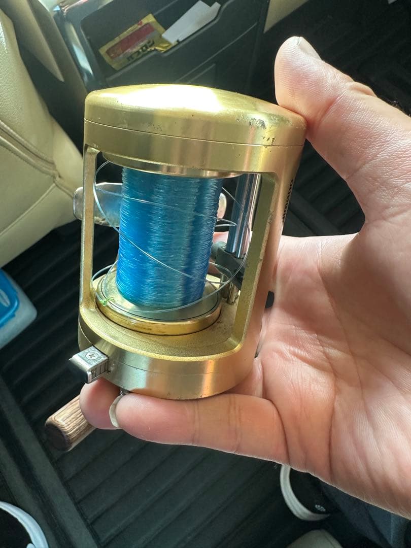 SHIMANO CALCUTTA 700 ベイトリール