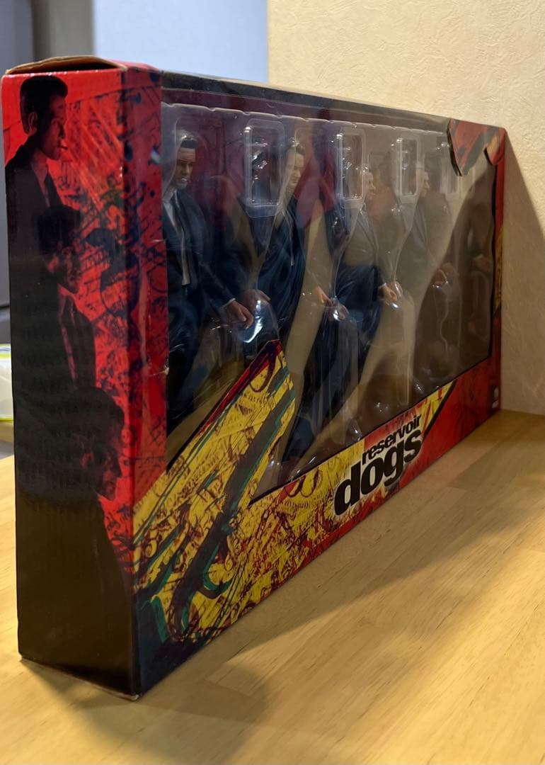 新品 レア NECA レザボア・ドッグス フィギュア BOX