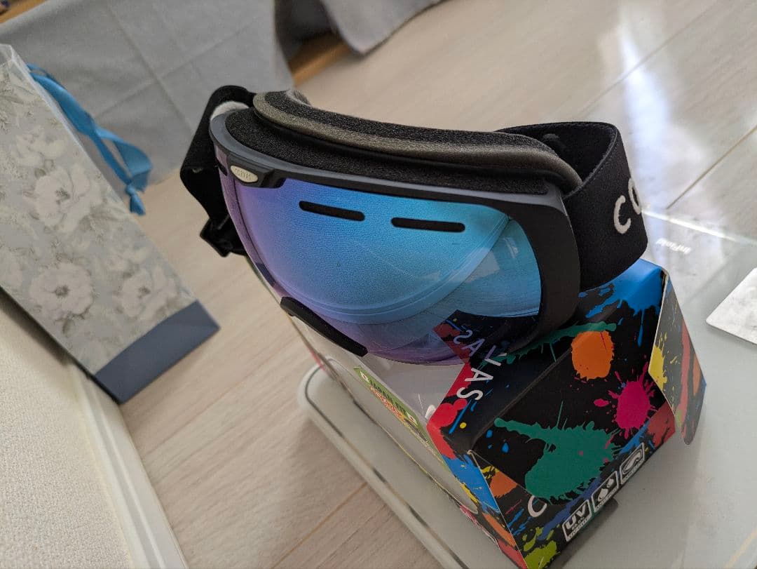 スノボ　ウェア　キッズ　レディース　紫黄色　ヘルメット　ゴーグル　手袋　インナー