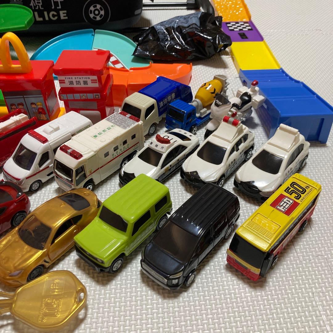 まとめ売り　ハッピーセット　トミカ　トミカコース　キャリーケース