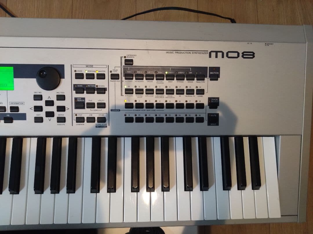YAMAHA M08 シンセサイザー 88鍵