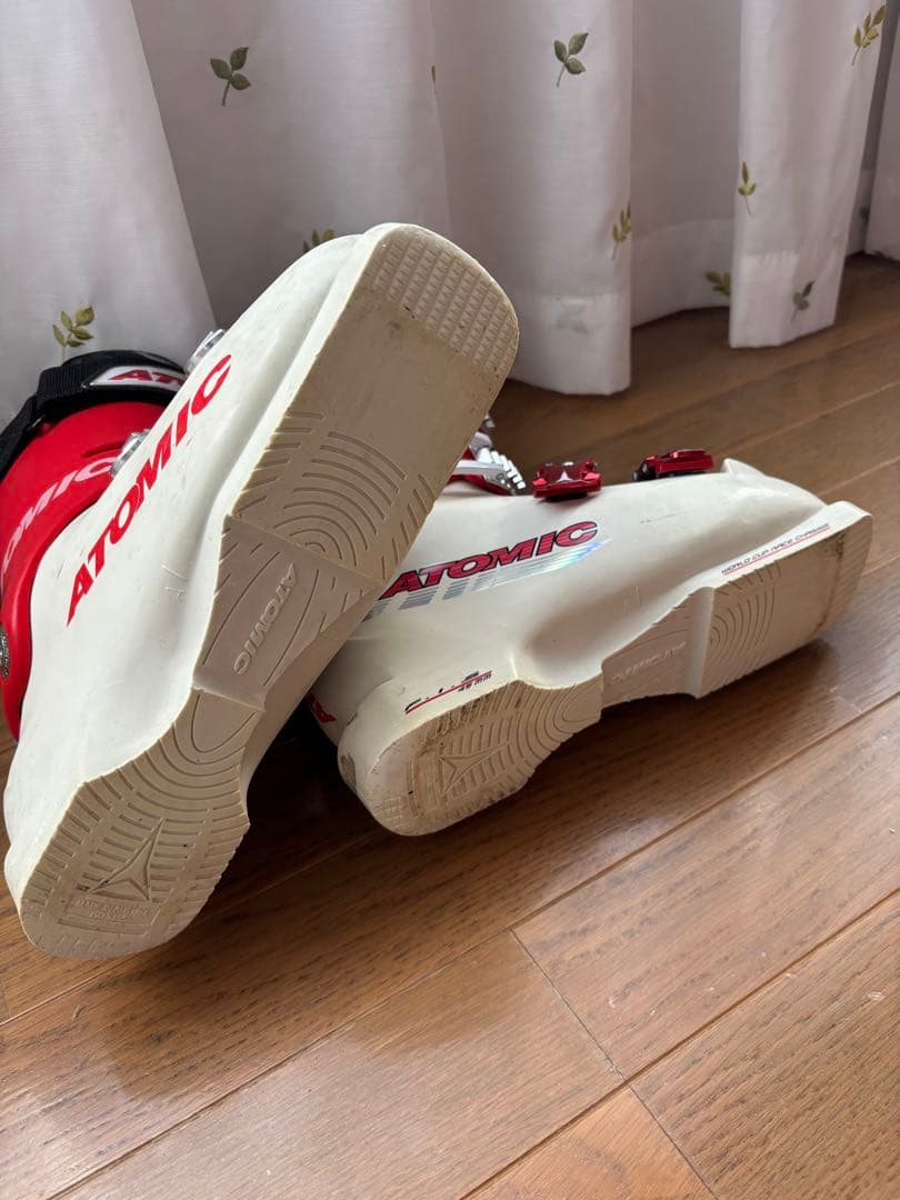 アトミック　スキー靴