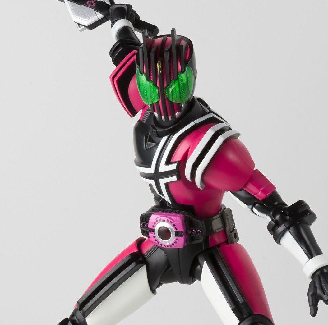 S.H.Figuarts真骨彫製法 仮面ライダーディケイド ネオディケイドライバ
