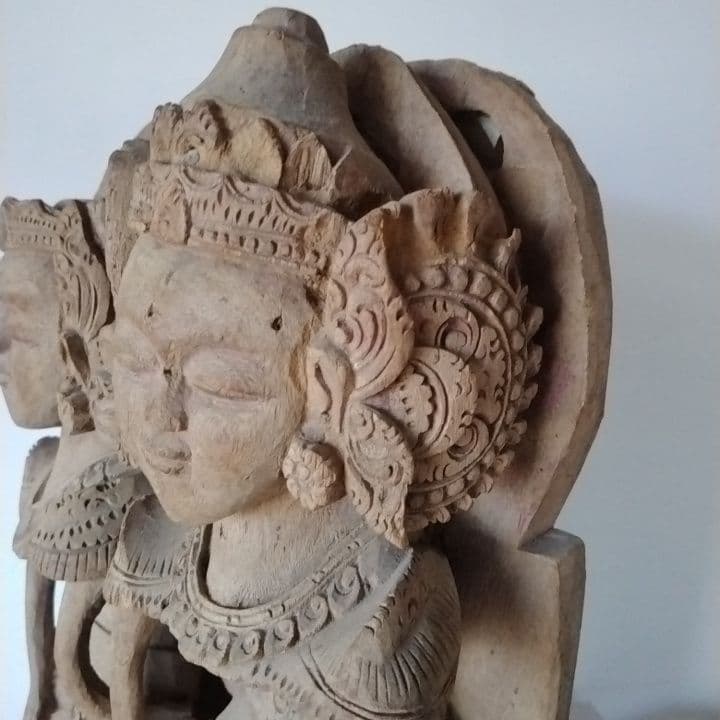 木製彫刻 二体の人物像　インドネシア　台座付き　アンティーク