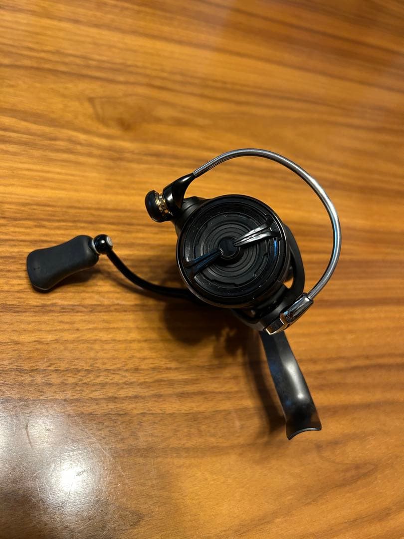 18タトゥーラLT2500S-XHスピニングリール ブラック　追加　ラインおまけ