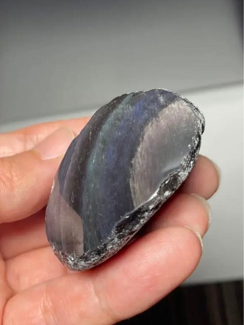 研磨品　十勝石玲瓏　レインボーオブシディアン