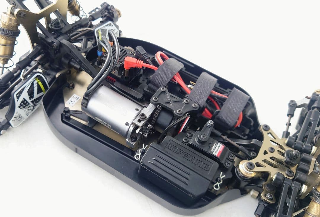 【フルセット】即走行！インファーノMP9e TKI 1/8 EP 4WD レディ