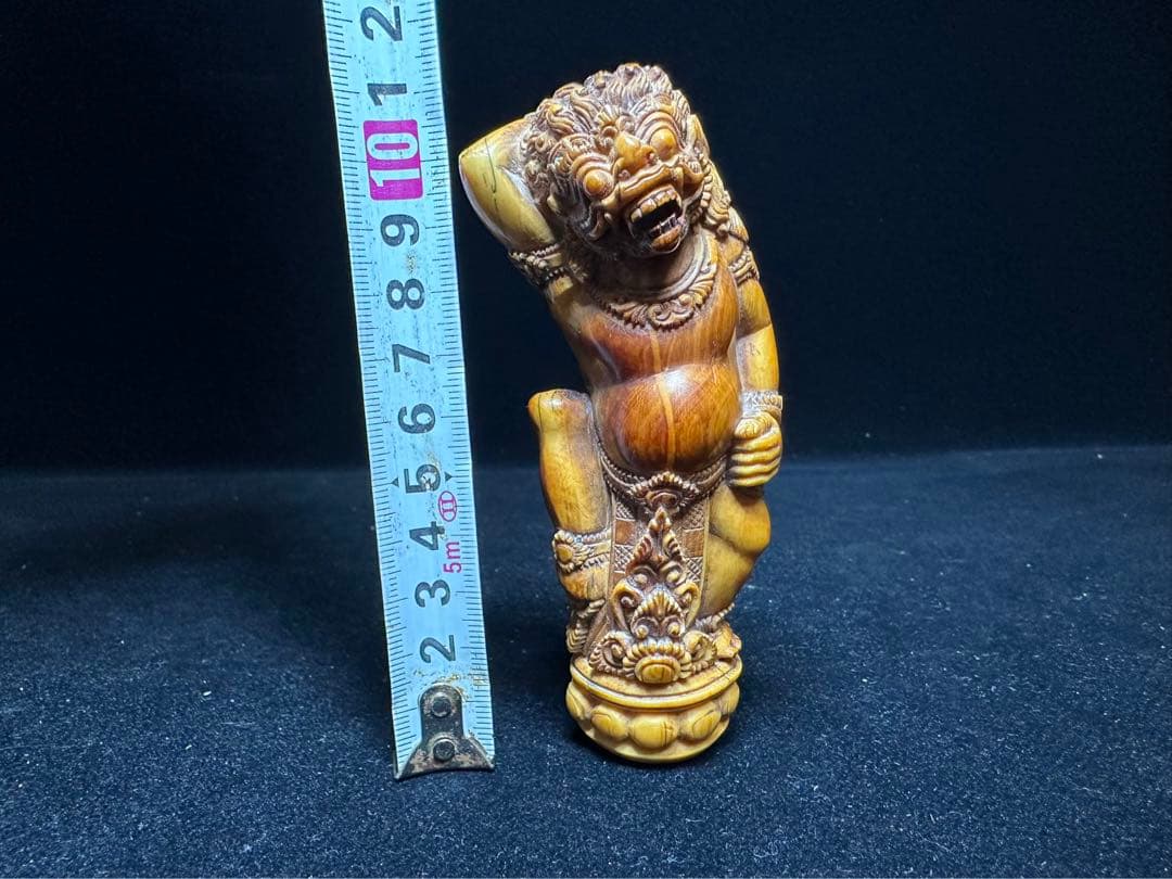 極上　置物　根付　神様　天然素材　彫刻 　細密細工　骨董　アンティーク